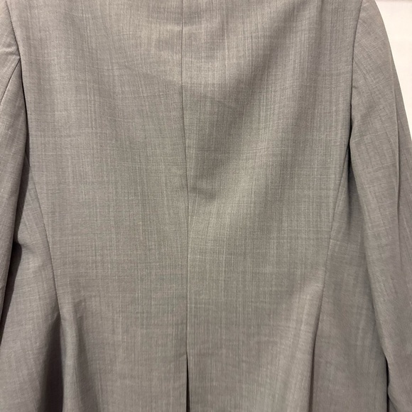 NWOT Twinhill Light Gray Professional Blazer with Notched Lapels Tailored Fit - Picture 9 of 15